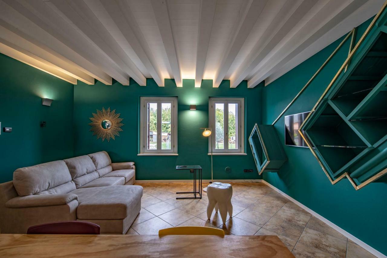 Willa Designcontrodesign Desenzano del Garda Zewnętrze zdjęcie
