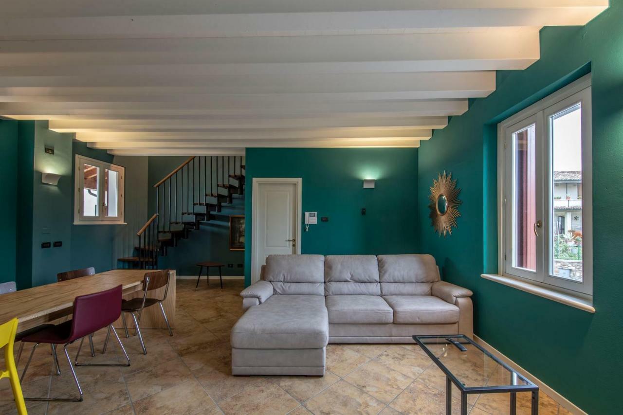 Willa Designcontrodesign Desenzano del Garda Zewnętrze zdjęcie