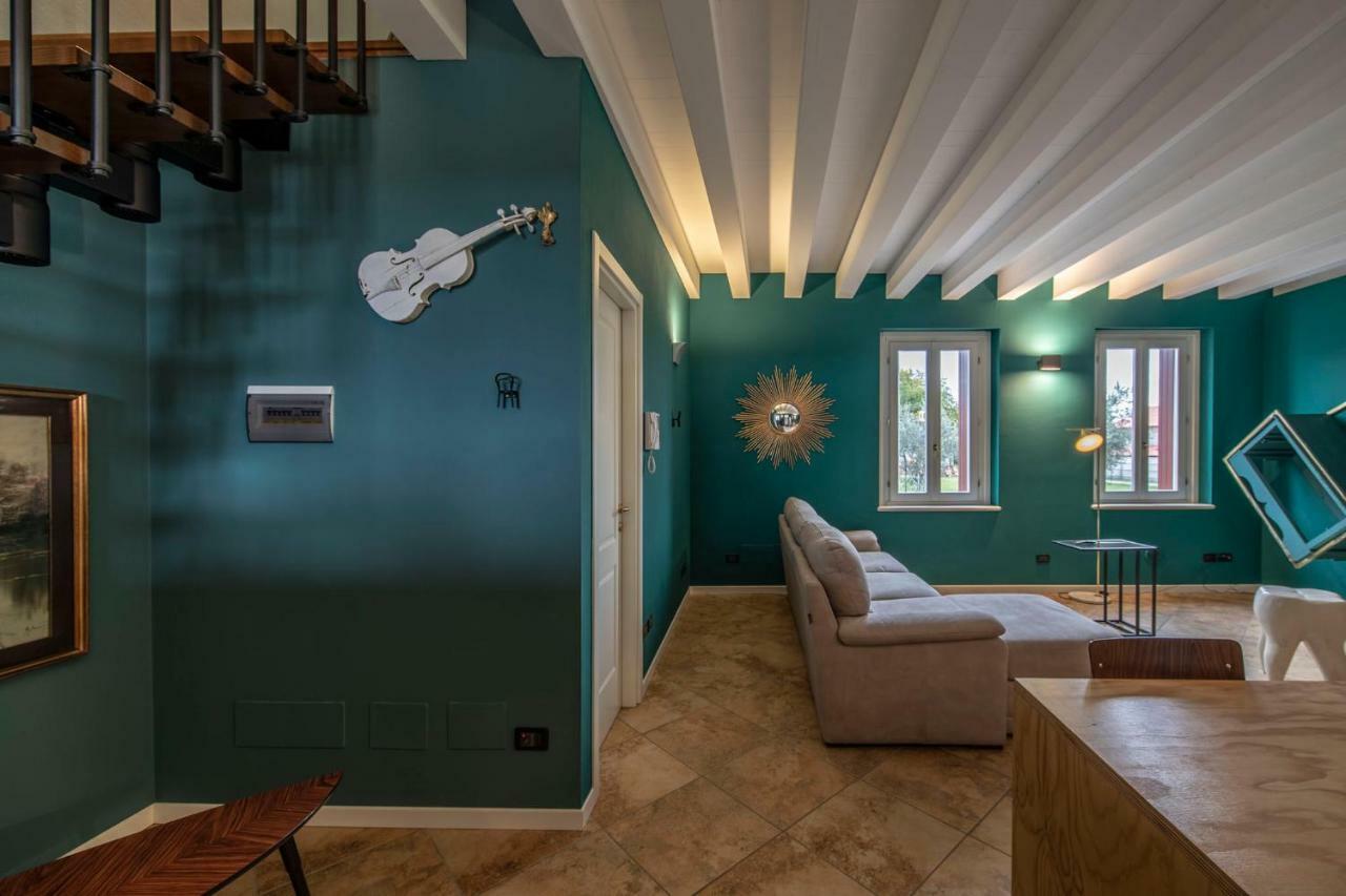 Willa Designcontrodesign Desenzano del Garda Zewnętrze zdjęcie