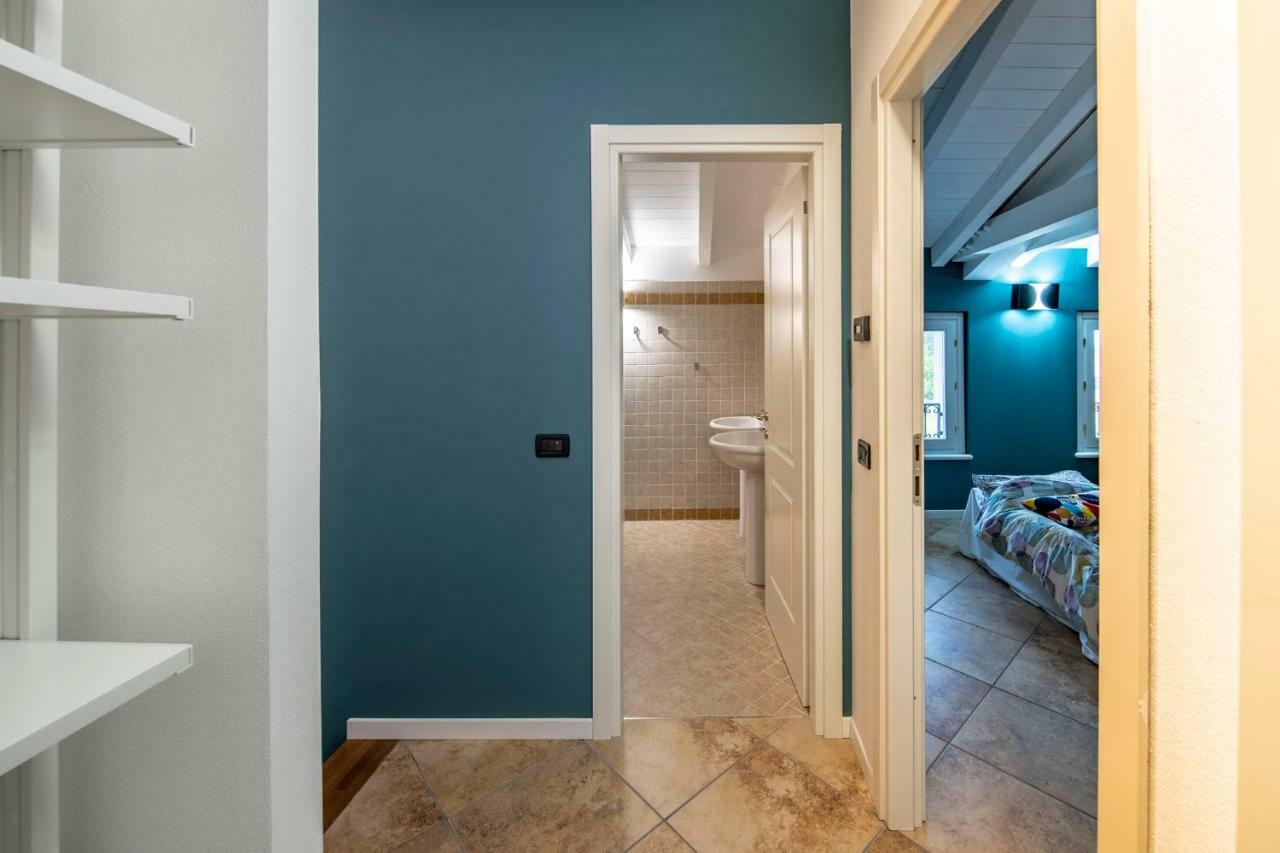 Willa Designcontrodesign Desenzano del Garda Zewnętrze zdjęcie