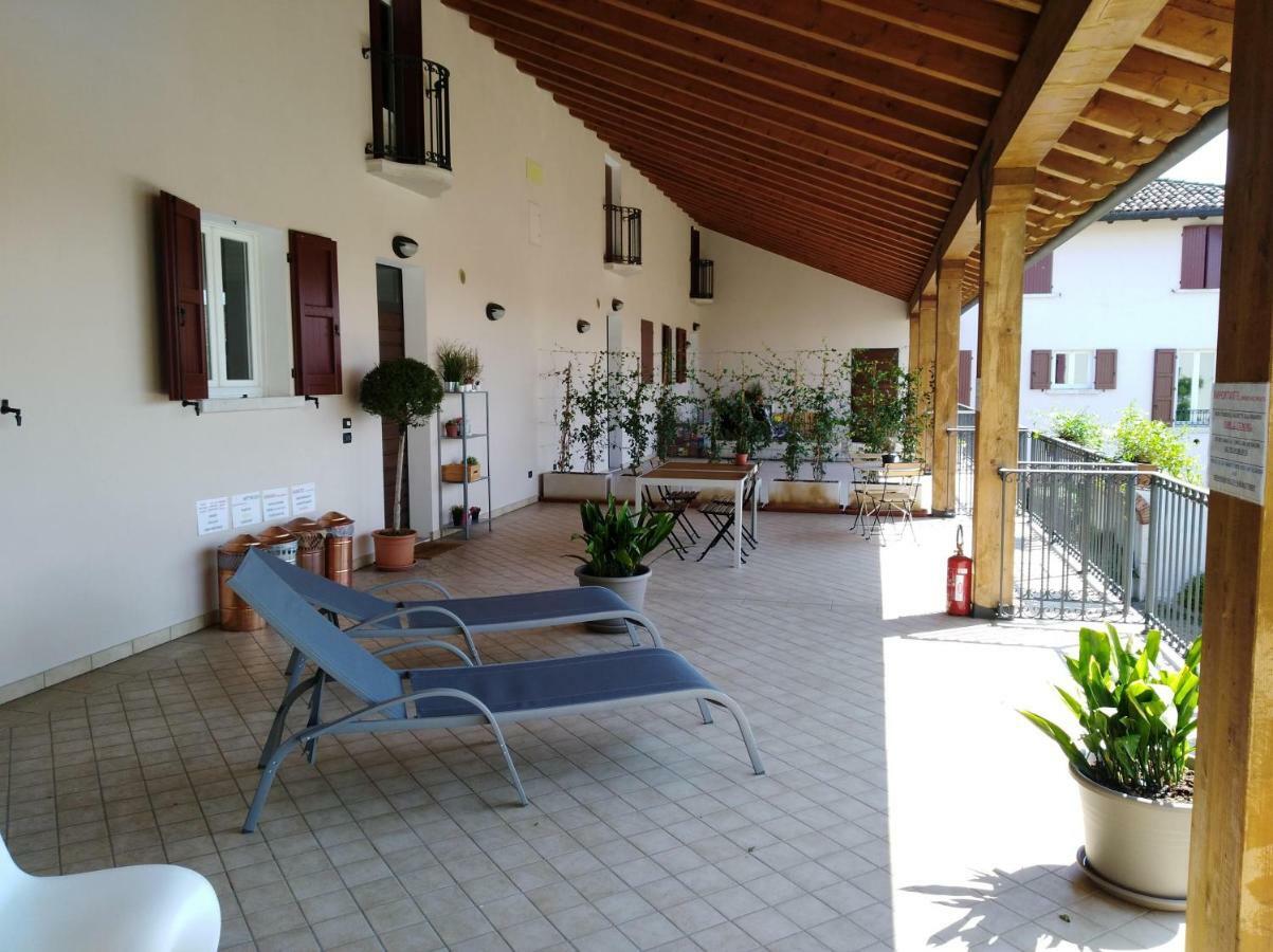 Willa Designcontrodesign Desenzano del Garda Zewnętrze zdjęcie