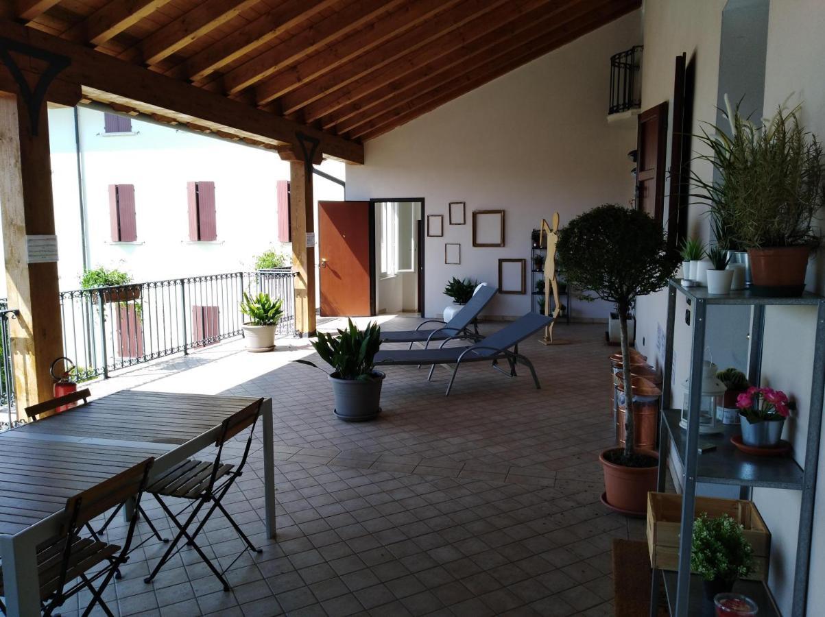 Willa Designcontrodesign Desenzano del Garda Zewnętrze zdjęcie